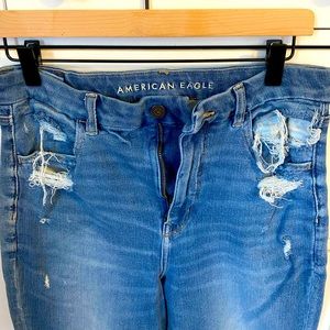 American Eagle The Dream Jean Curvy Super Hi-Rise Distressed Jegging